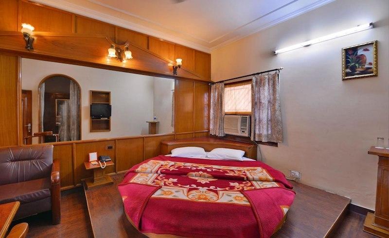 Eagle Motel Rājpura Екстериор снимка