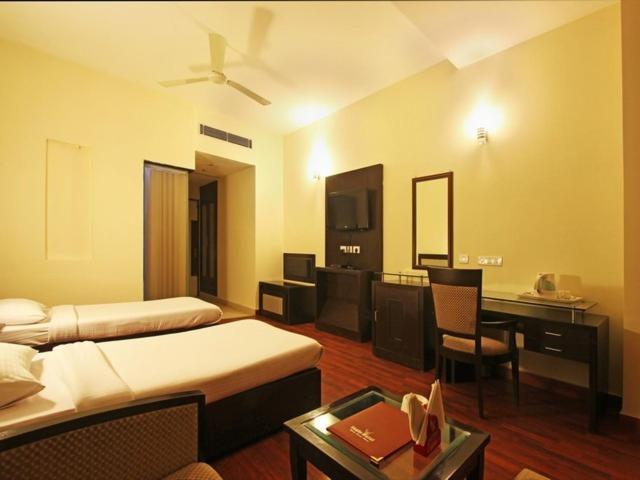 Eagle Motel Rājpura Екстериор снимка